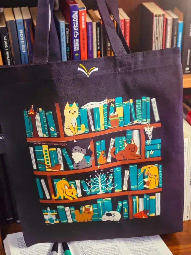 Bolso Tote Canvas Temático de Libros - diseños variados